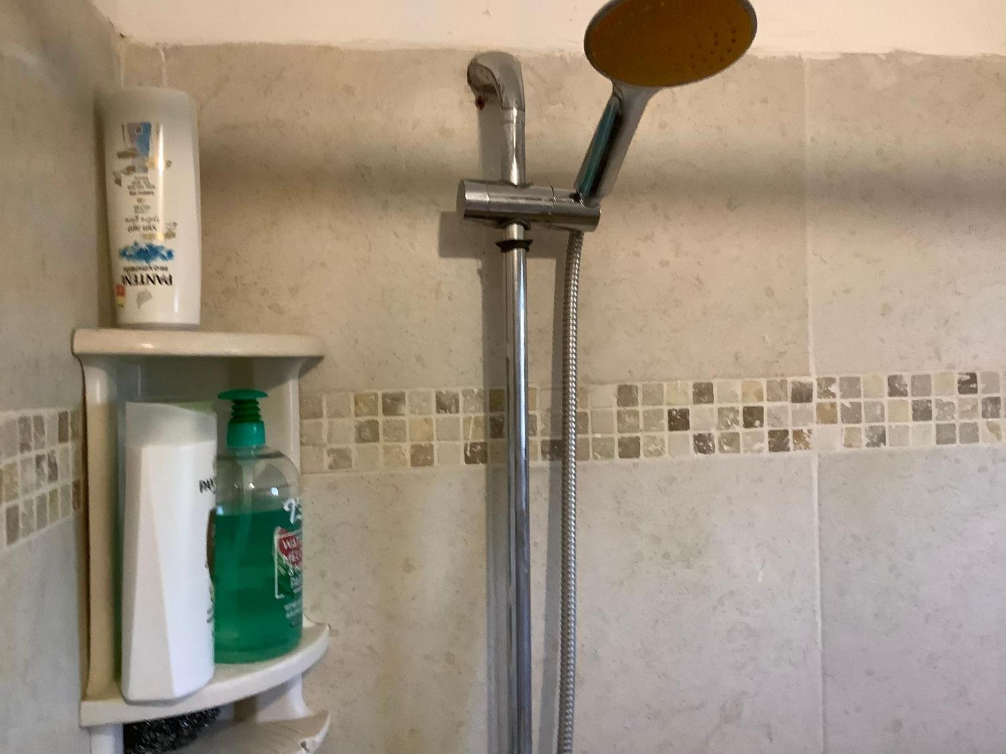 דירה יפיפיה! מיקום מעולה! אוניברסיטת בן גוריון, סורוקה, שוק, פארק! Apartment Beersheba Exterior photo